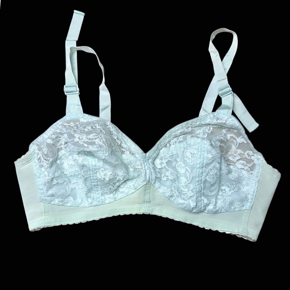 Vintage Vanity Fair Mint Green Lace Bra Style 71-8 Size 34C Made in USA